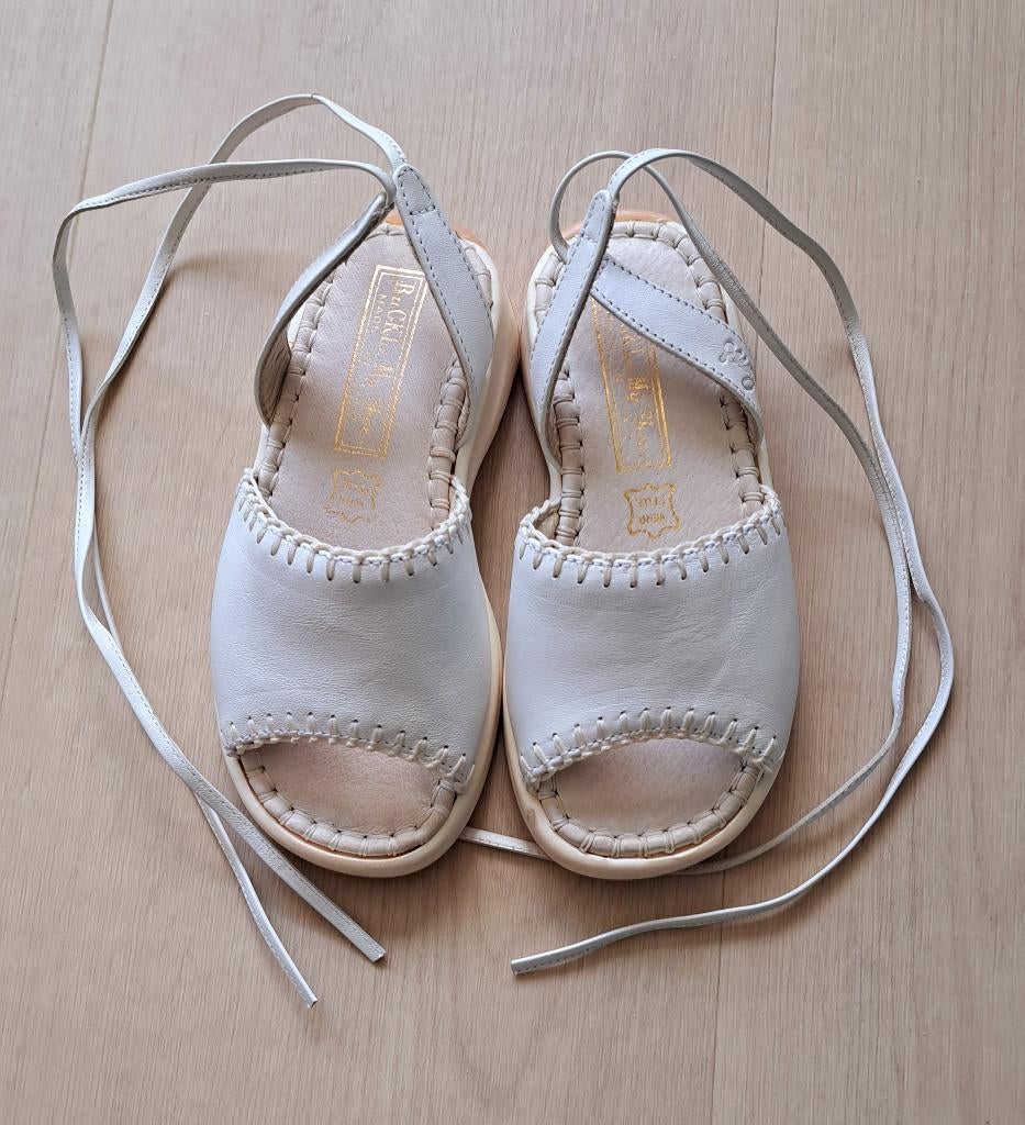 Lederen sandalen maat 27, Kinderen en Baby's, Babykleding | Schoentjes en Sokjes, Schoentjes, Meisje, Ophalen of Verzenden, Zo goed als nieuw