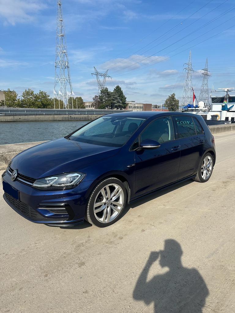 Volkswagen Golf 1.5 TSI R Line - Highline  DSG, Auto's, 1498 cc, Blauw, Alcantara, 5 zetels