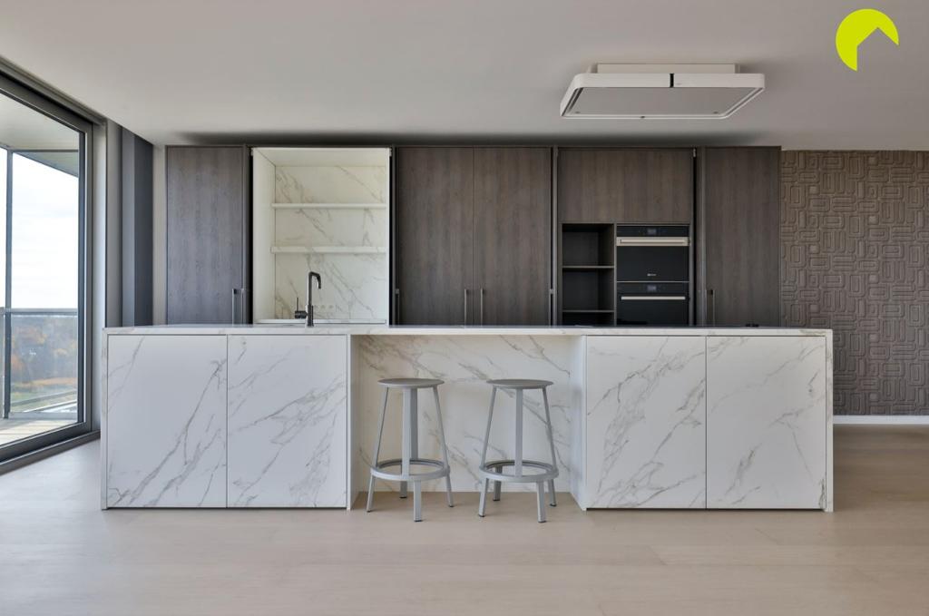 appartement rénové de catégorie A avec vue panoramique, Immo, Maisons à vendre, 99 kWh/m²/an, Anvers (ville), 2 pièces, Appartement