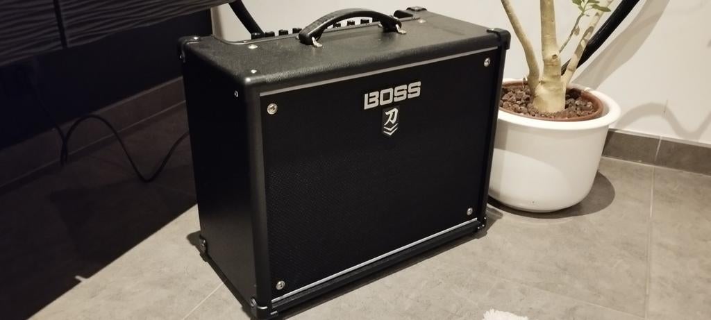 Boss katana 50 mk2, Musique & Instruments, Amplis | Basse & Guitare, Enlèvement