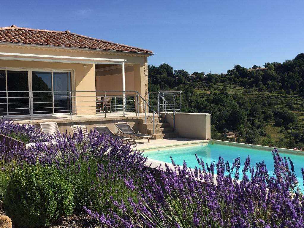 Villa avec piscine  superbe site  près Les Vans  Sud Ardèche, Vacances, Maisons de vacances | Belgique, Maison de campagne ou Villa