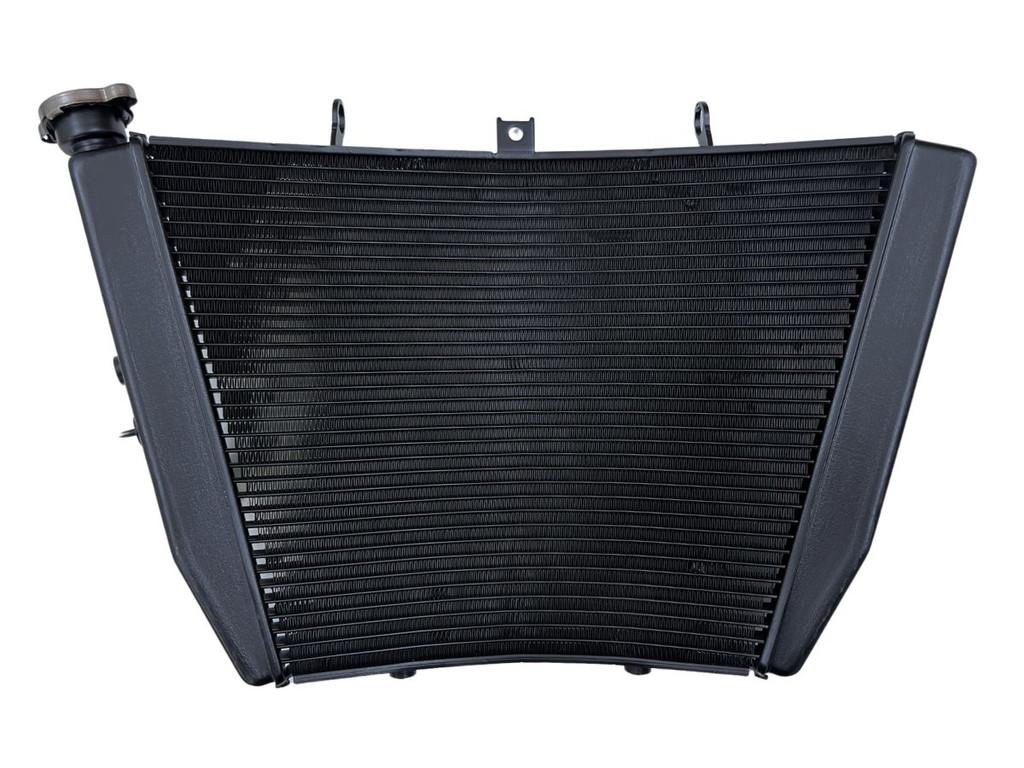RADIATEUR EAU Suzuki GSX R 1000 2012-2016 (GSXR1000 L2-6), Motos, Dhr. S. di Majo, Neuf, Info@cama-motorparts.nl, P.J. Troelstraweg 8 8
3144 CX  MAASSLUIS, NL