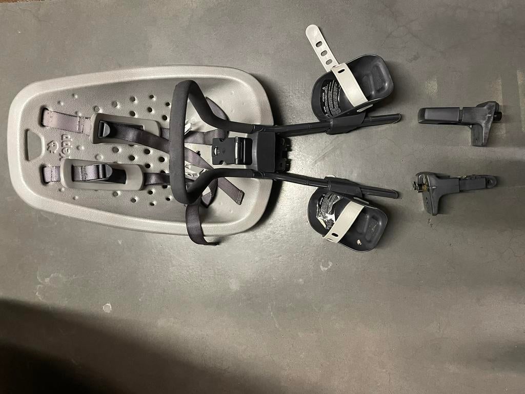 Yepp thule fietsstoel met  windscherm, Fietsen en Brommers, Fietsaccessoires | Fietsstoeltjes, Ophalen, Gebruikt, Voorzitje