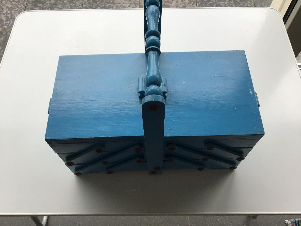 étui à couture vintage accordéon antique, Enlèvement ou Envoi, Comme neuf