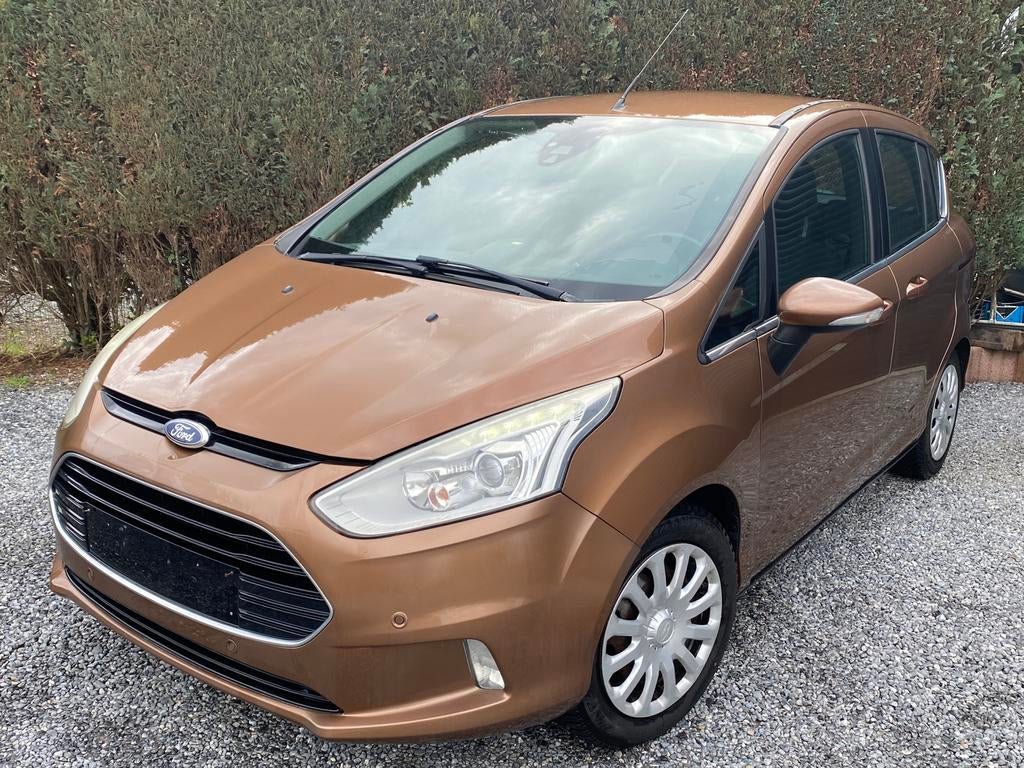 Ford Bmax titanium 1.0 essence  euro5, Autos, Ford, Euro 5, Achat, Entretenue par le concessionnaire, Noir