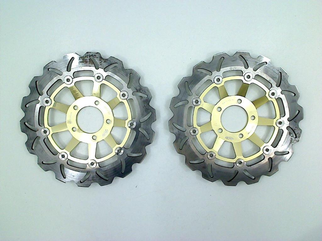 FREIN DISQUE AVANT GSX R 750 1992-1995 (GSXR 750 GR7B), Dhr. S. di Majo, Utilisé, Info@cama-motorparts.nl, P.J. Troelstraweg 8 8
3144 CX  MAASSLUIS, NL