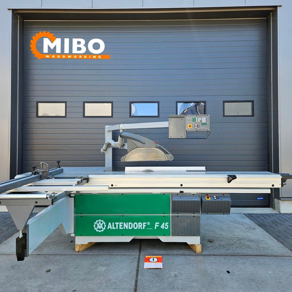 Altendorf F45 Formaatzaag 3400mm digitaal paneelzaag