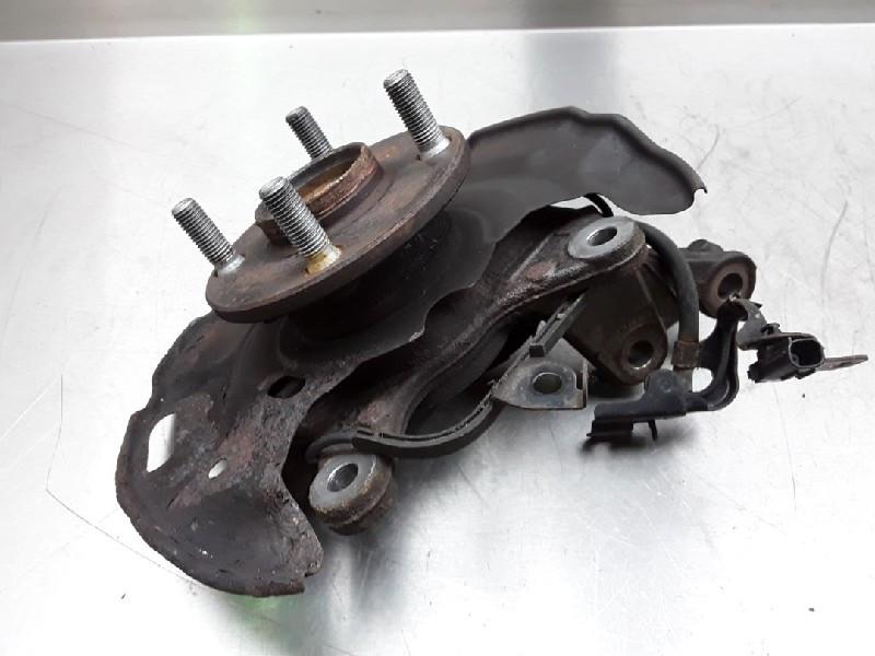 MOYEU DE ROUE AVANT Toyota iQ (01-2009/12-2015), Autos : Pièces & Accessoires, Utilisé, Toyota