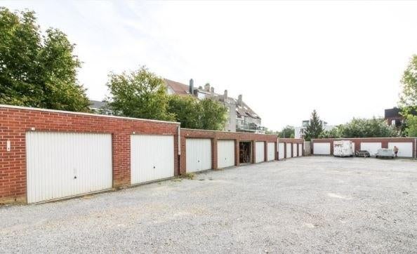 Garage te huur In Bilzen, Stationlaan, Immo, Provincie Limburg