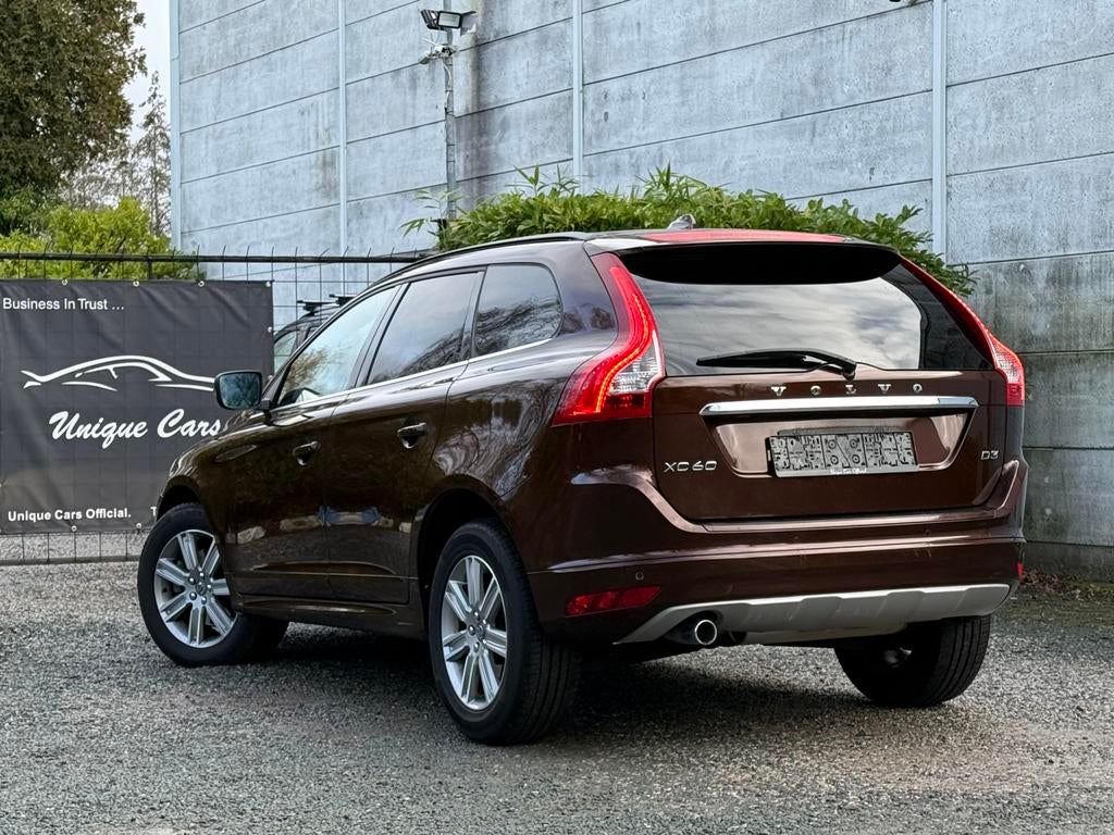 Volvo XC60 2.0D Inscription - Automaat Xenon - 2016 - 150PK, Auto's, Automaat, Bruin, Bedrijf, 5 deurs