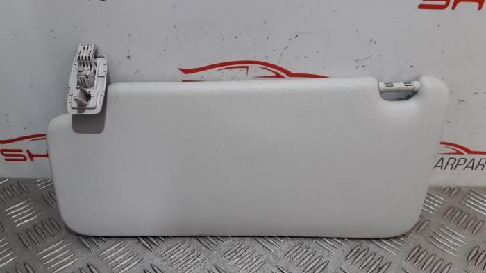 Zonneklep van een Mercedes B-Klasse, Auto-onderdelen, Interieur en Bekleding, Gebruikt, -, Ophalen of Verzenden, -