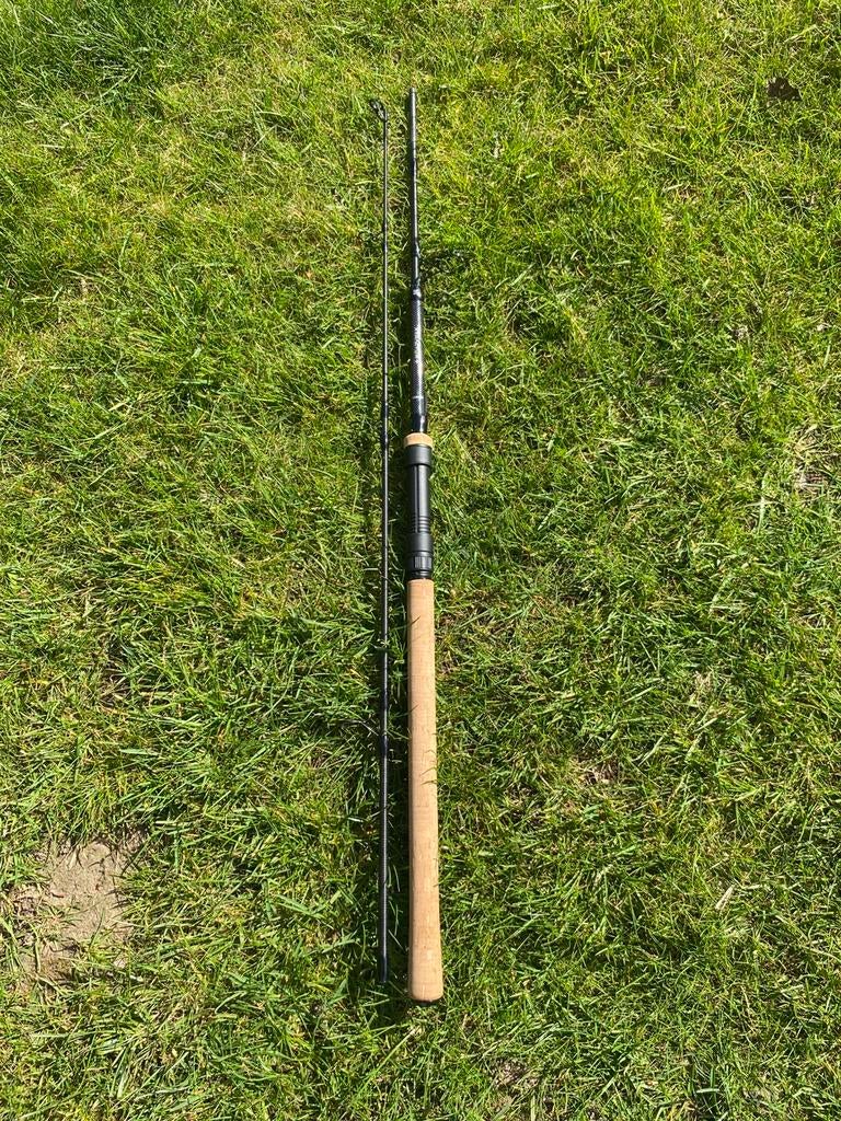 Tracteur Sonik plus 6 pieds 3 livres, Sports nautiques & Bateaux, Pêche à la ligne | Poissons blancs, Neuf, Canne à lancer, Enlèvement ou Envoi