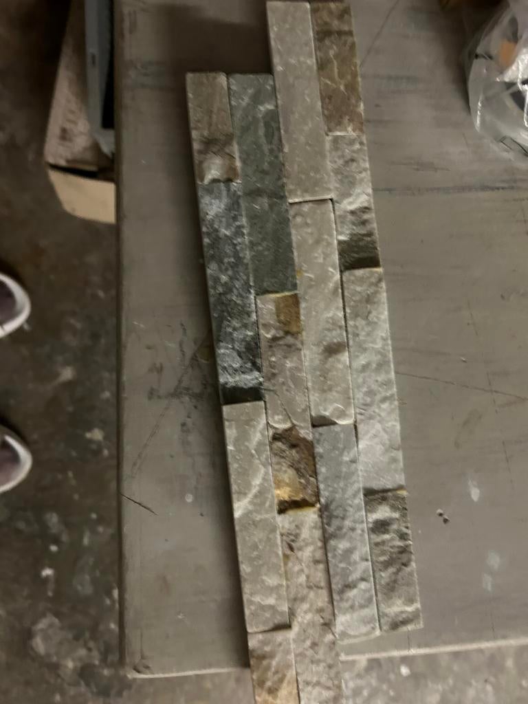 Pierre ee pareme t, Bricolage & Construction, Enlèvement, Neuf