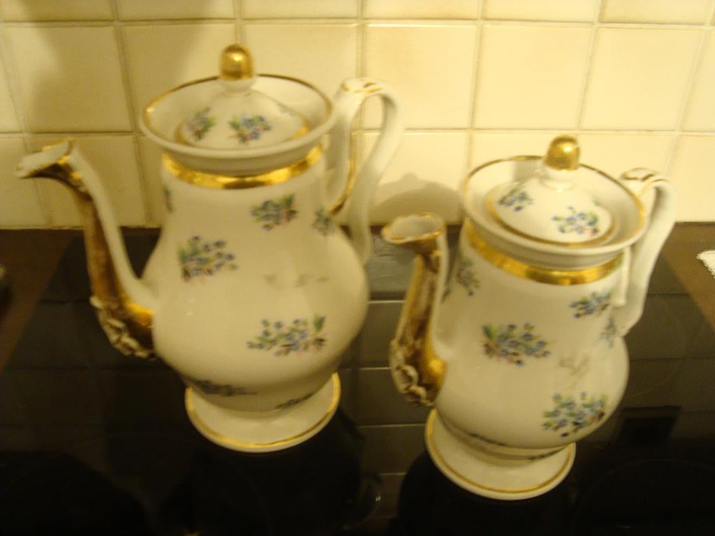 Koffie-en theepot in Oud Brussels porselein., Antiek en Kunst, Ophalen