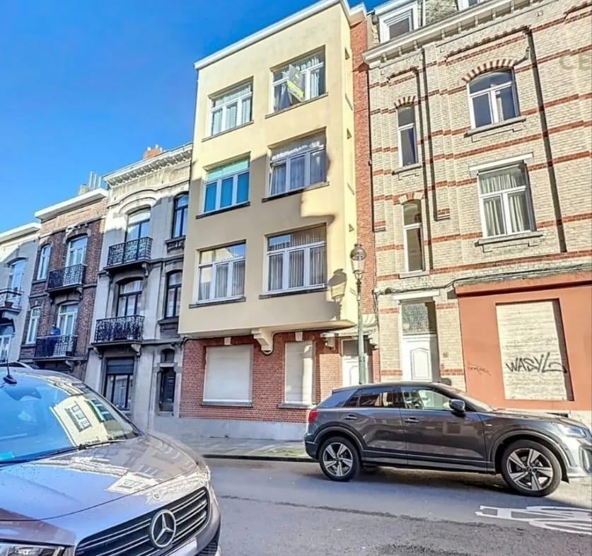 Immeuble de rapport à vendre, Bruxelles, Maison 2 façades, 6 pièces, 270 m²