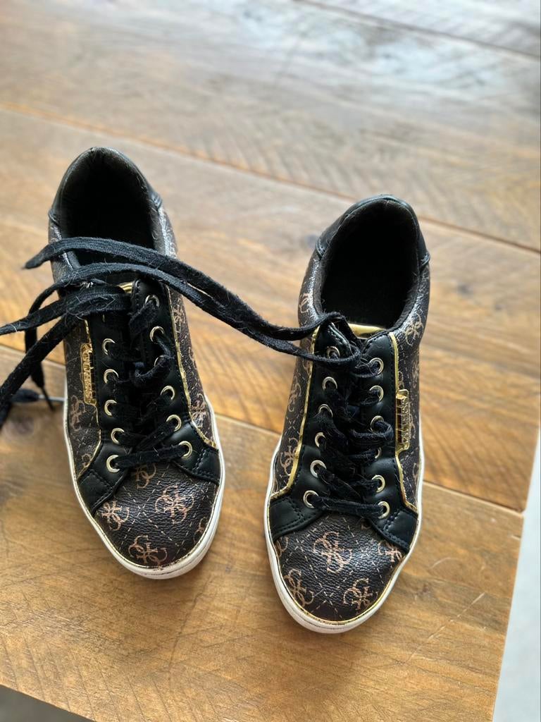 Sneakers Guess, Ophalen of Verzenden, Sneakers