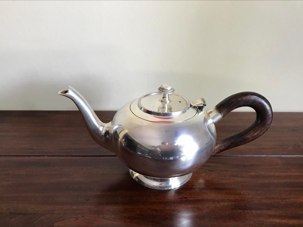Verzilverde theepot met houten handvat, Antiek en Kunst, Ophalen of Verzenden, Zilver