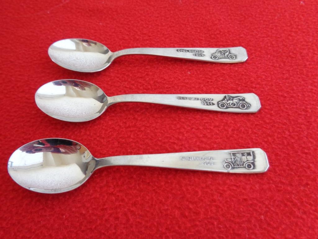 3 Petites cuillères souvenir voiture. Vintage., Collections, Enlèvement ou Envoi, Utilisé
