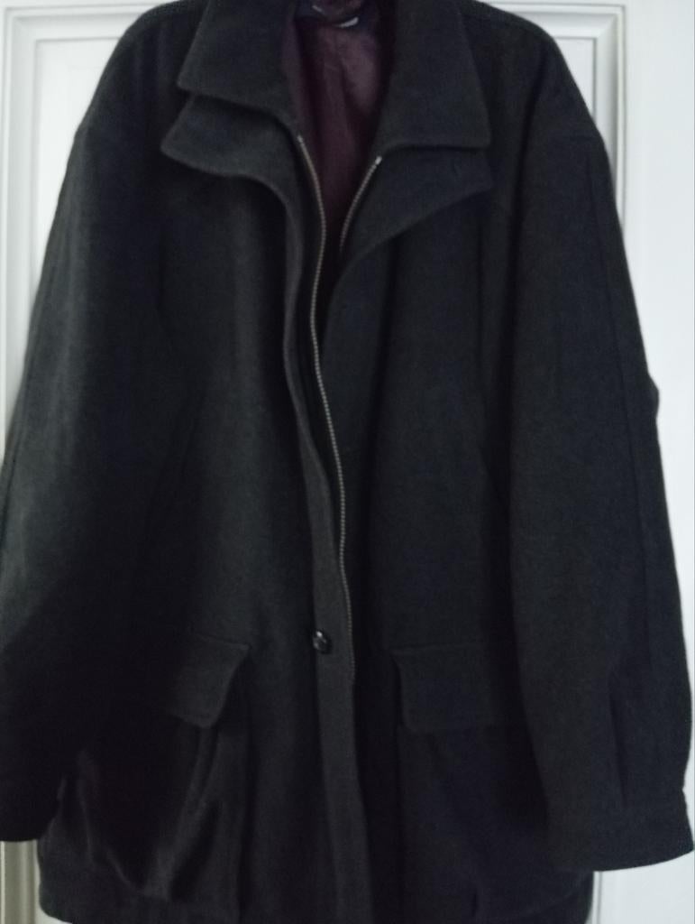 BUGATTI donkergrijze wintermantel in 100% schuurwol, maat 56, Kleding | Heren, Jassen | Winter, Ophalen of Verzenden, Maat 56/58 (XL)