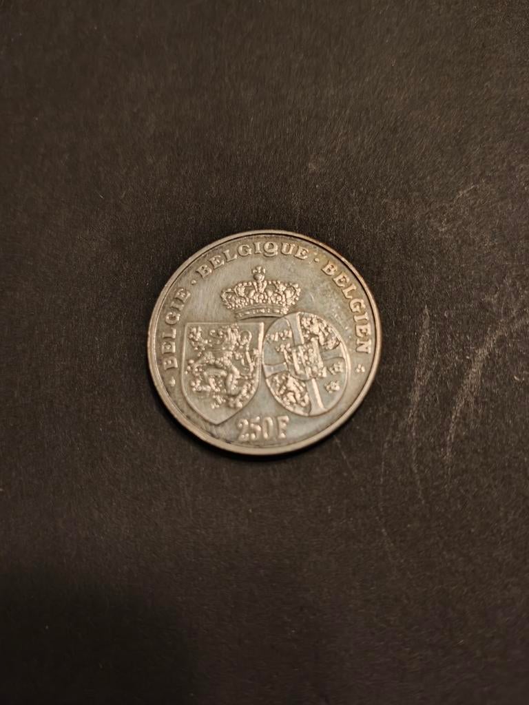 250 Frank koningin Astrid, Postzegels en Munten, Ophalen of Verzenden