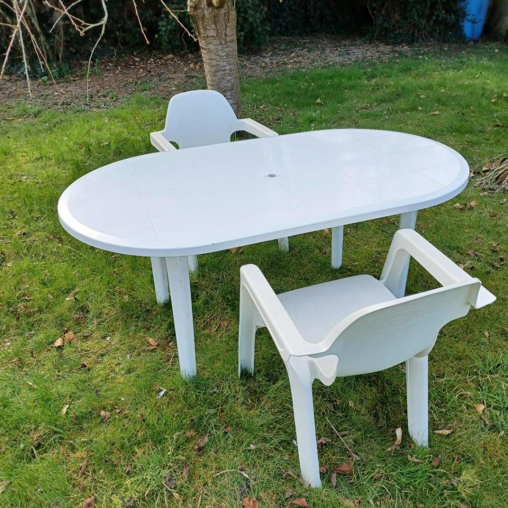 Tuintafel, Tuin en Terras, Ophalen, Kunststof, Gebruikt, Eettafel