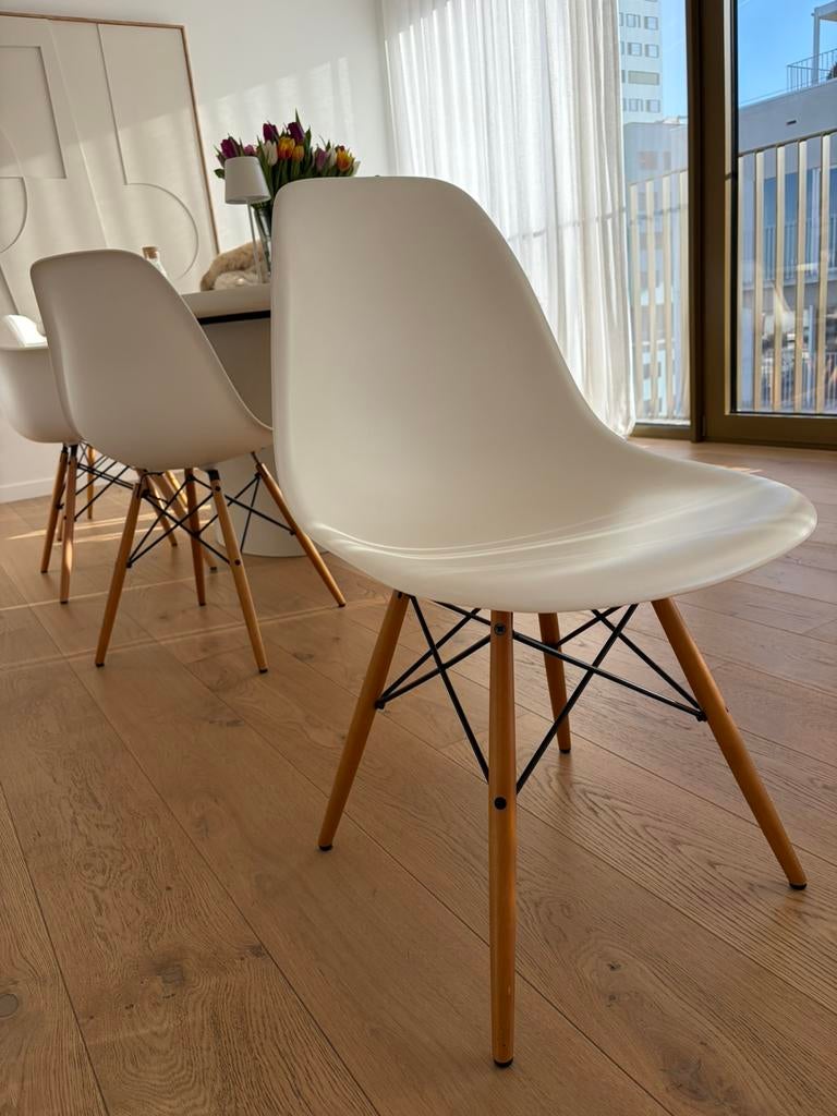 4 Stuks Eames Platic Side Chair DSW in Nieuwstaat, Enlèvement, Comme neuf, Blanc