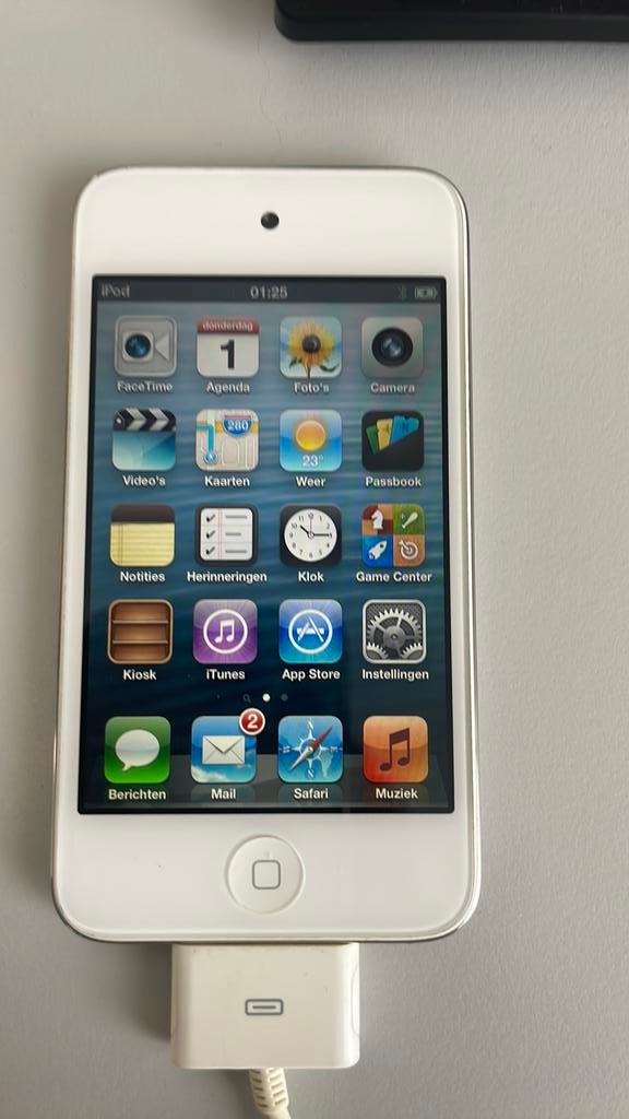 Ipod Touch 4 - 32GB (zeldzaam), Audio, Tv en Foto, Mp3-spelers | Apple iPod, Ophalen of Verzenden, Zo goed als nieuw, Touch