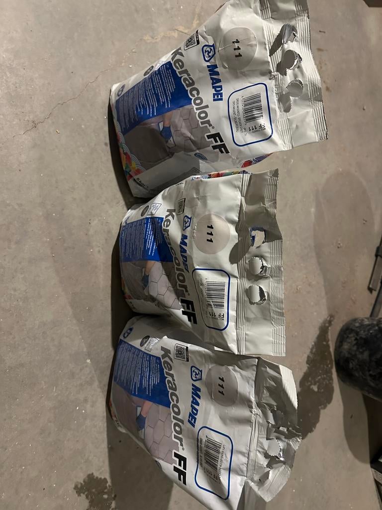 Joint carrelage Mapei 111, Bricolage & Construction, Dalles & Carrelages, Enlèvement