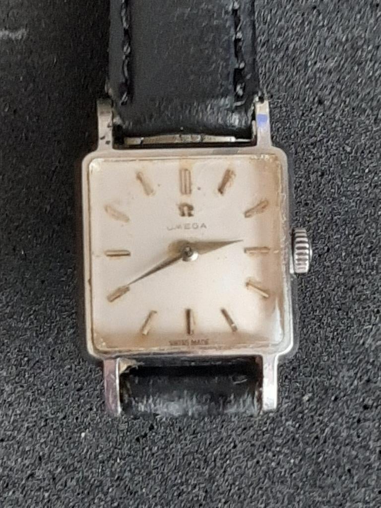 Vintage OMEGA dame met handopwinder