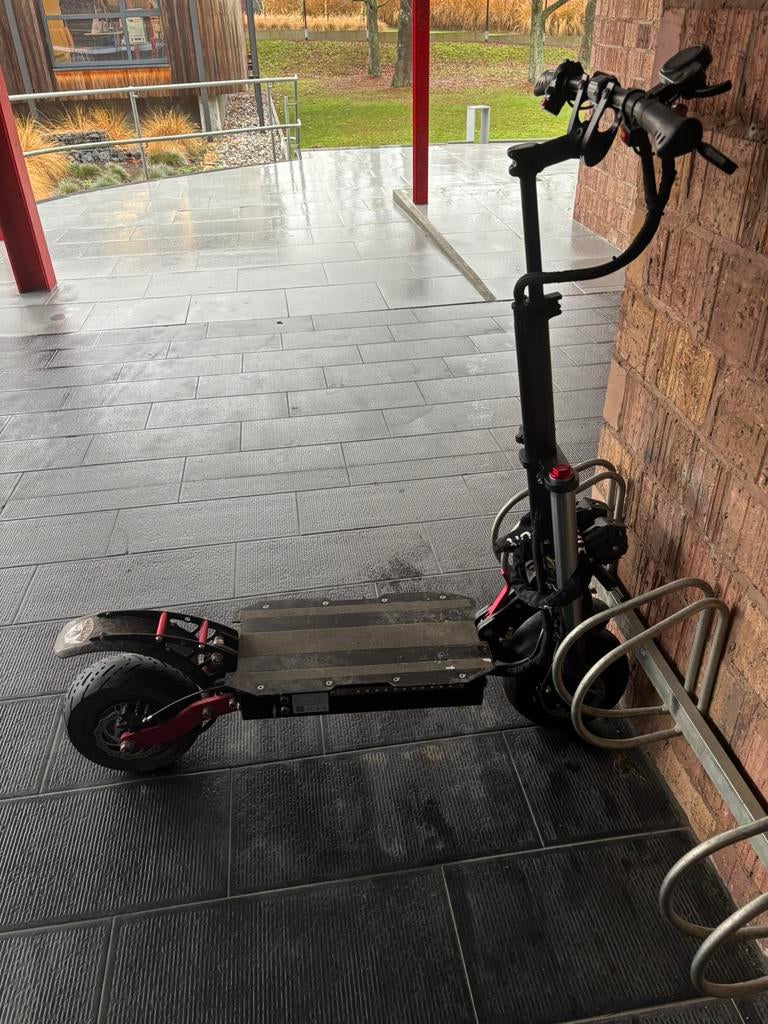 Laotie ti30, Vélos & Vélomoteurs, Trottinettes, Comme neuf, Enlèvement