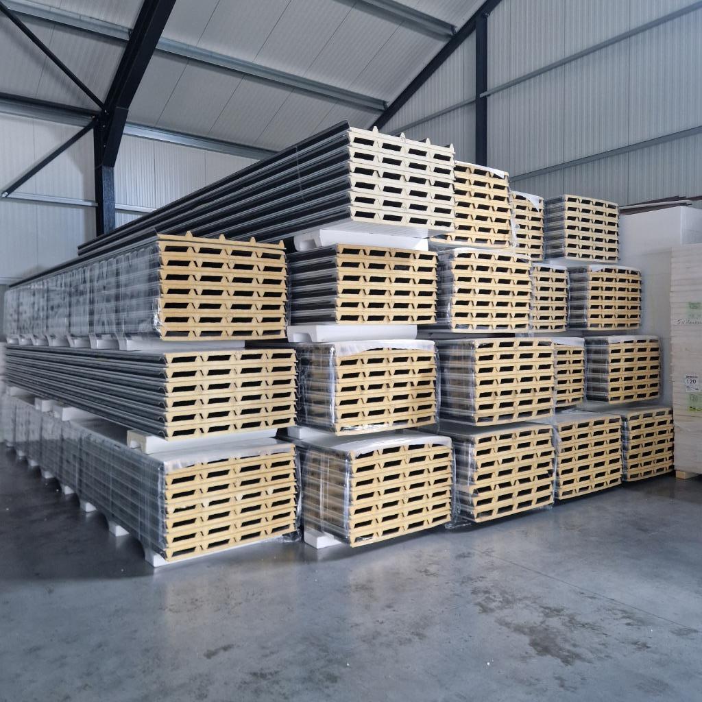 Sandwichpanelen voor dak 30, 40, 60 en 80 mm dik, ral 7016, Ophalen, Nieuw, Overige materialen