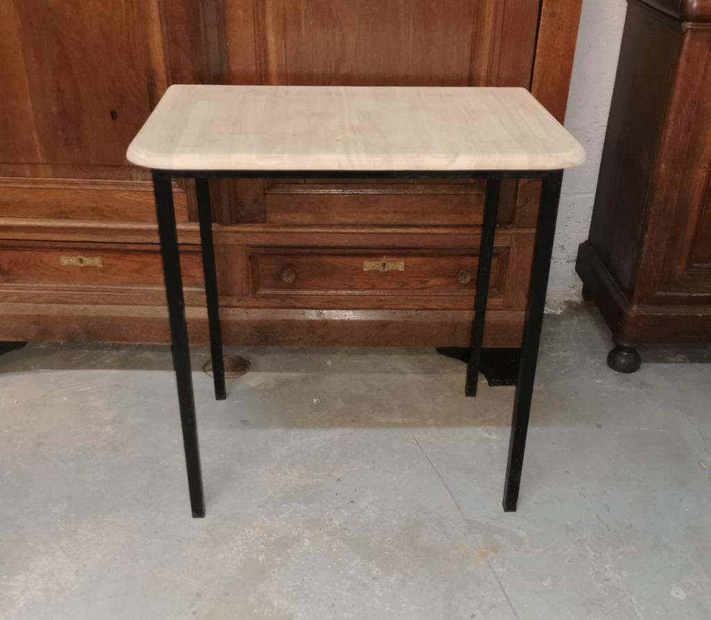 Oud ijzeren muur-/schrijftafel met dik BLANK blad 75x50 H 76, Antiek en Kunst, Ophalen