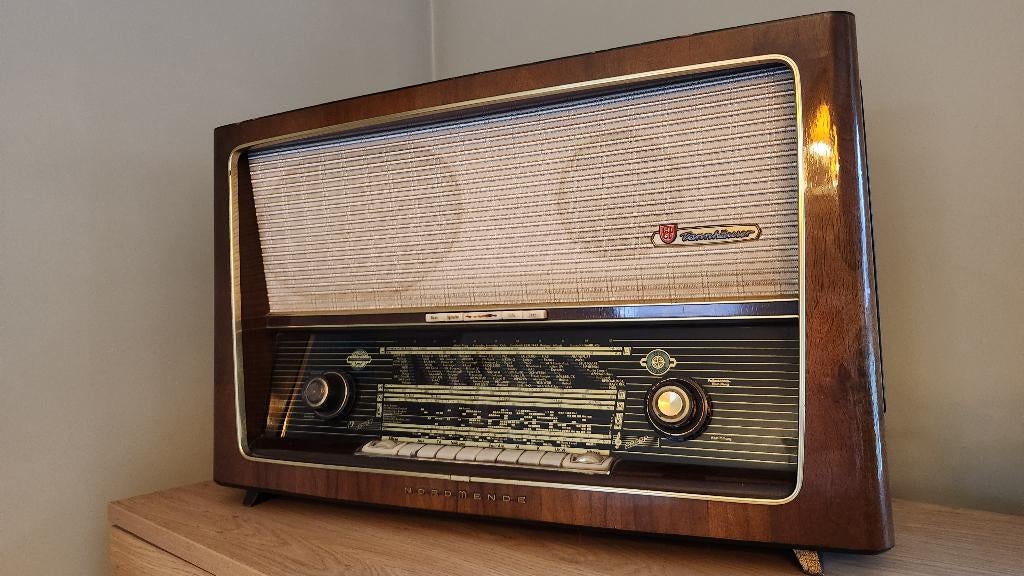 Antieke radio Nordmende Tannhäuser, Ophalen