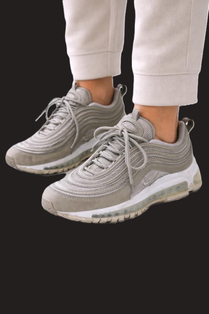 Nike Air Max 97 maat EU 37,5, Kleding | Dames, Schoenen, Ophalen of Verzenden, Sneakers, Grijs, Gedragen