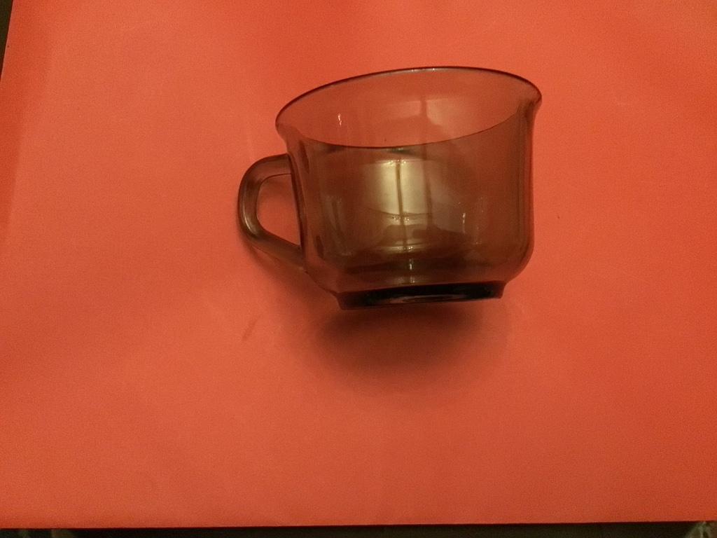 6 Bruin getinte thee - koffie tassen  BP, Huis en Inrichting, Ophalen of Verzenden, Zo goed als nieuw