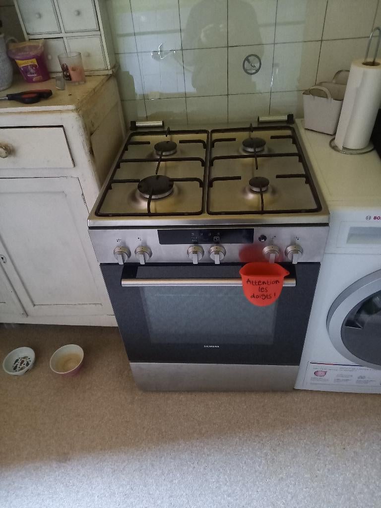 Cuisinière au gaz et four électrique SIEMENS, Electroménager, Cuisinières, Comme neuf, À Poser, 4 zones de cuisson, Enlèvement ou Envoi