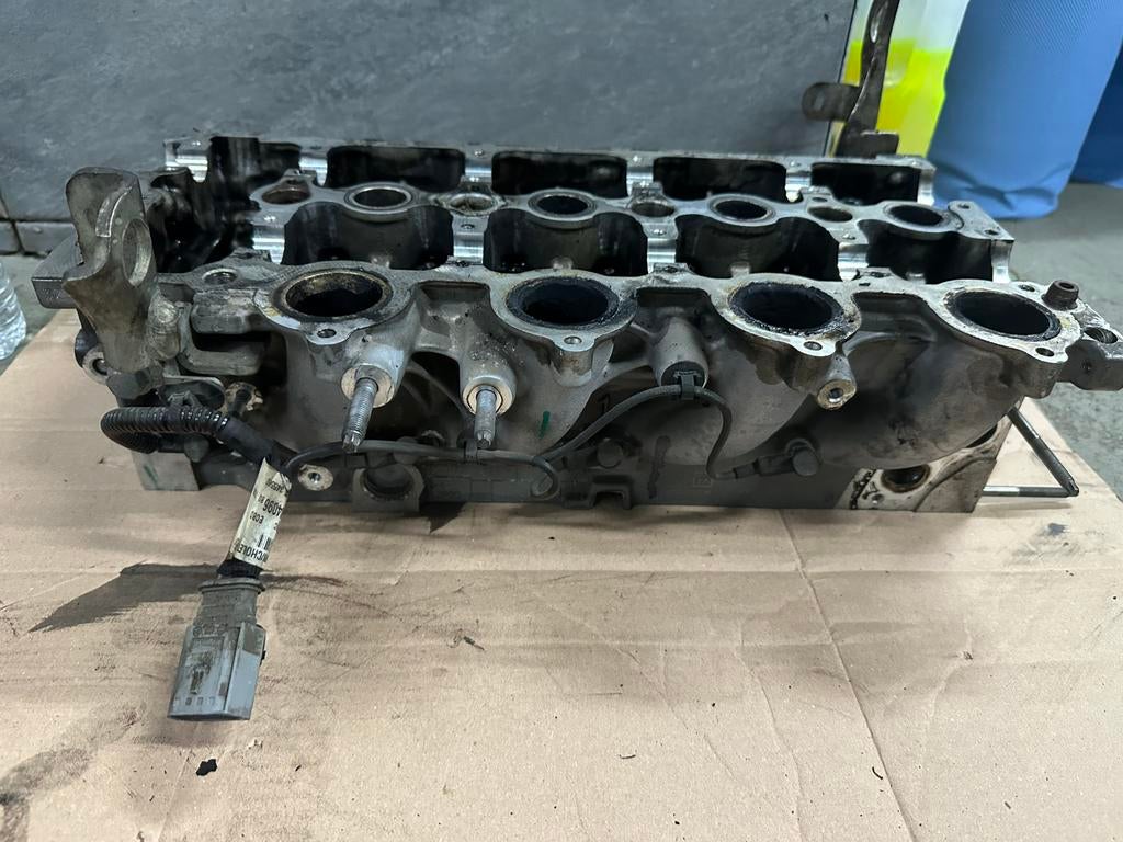 Culasse peugeot & citroen  2.0 diesel, Autos, Particulier, Diesel, Achat