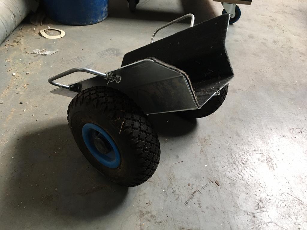 Raamkar op luchtbanden, Doe-het-zelf en Bouw, Transportwagens, Ophalen, Zo goed als nieuw, Transportkar