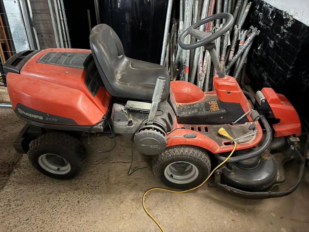 Tracteur tondeuse Husqvarna en parfait état, Fonction de mulching, Comme neuf, Enlèvement, 90 à 120 cm