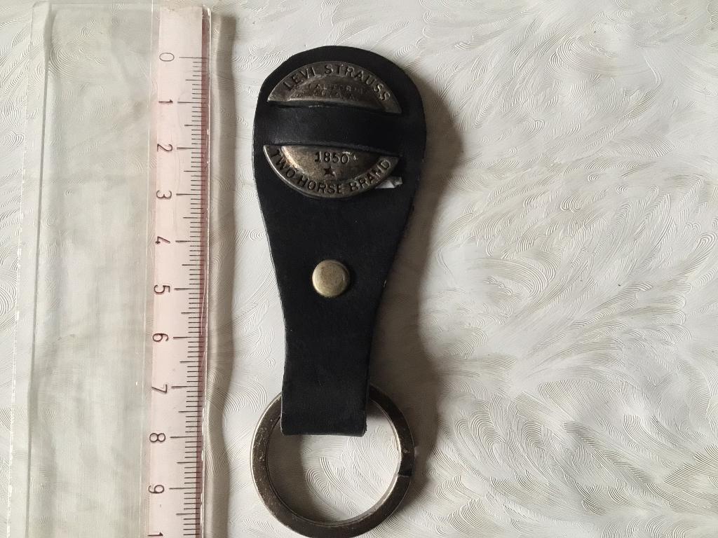 Levi strauss California 1850 sleutelhanger 2 horse brand, Verzamelen, Ophalen of Verzenden