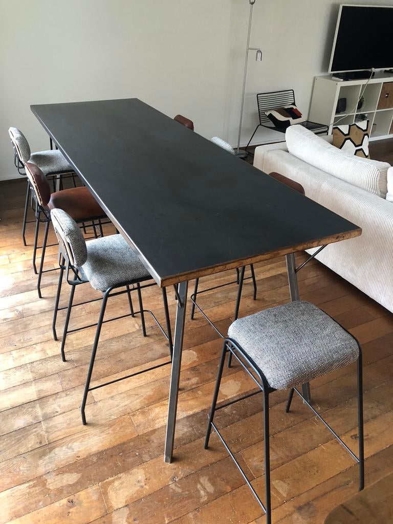 Ensemble table indus et 8 chaises, Comme neuf, Enlèvement, 50 à 100 cm, 200 cm ou plus