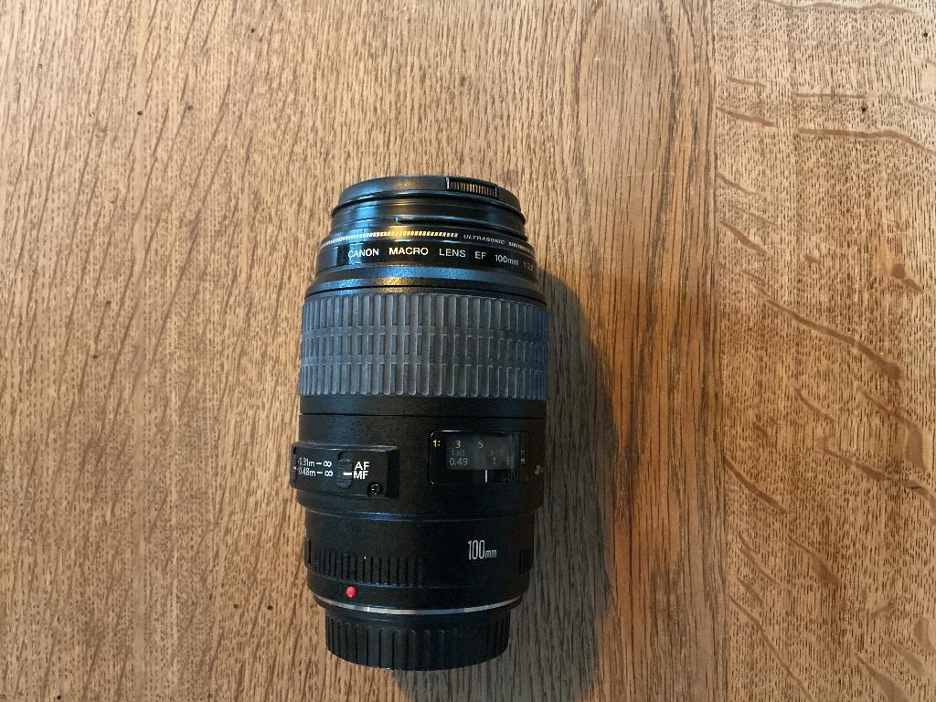 Canon Macro lens EF 100mm 1:28 USM, Audio, Tv en Foto, Foto | Lenzen en Objectieven, Ophalen, Zo goed als nieuw, Macrolens