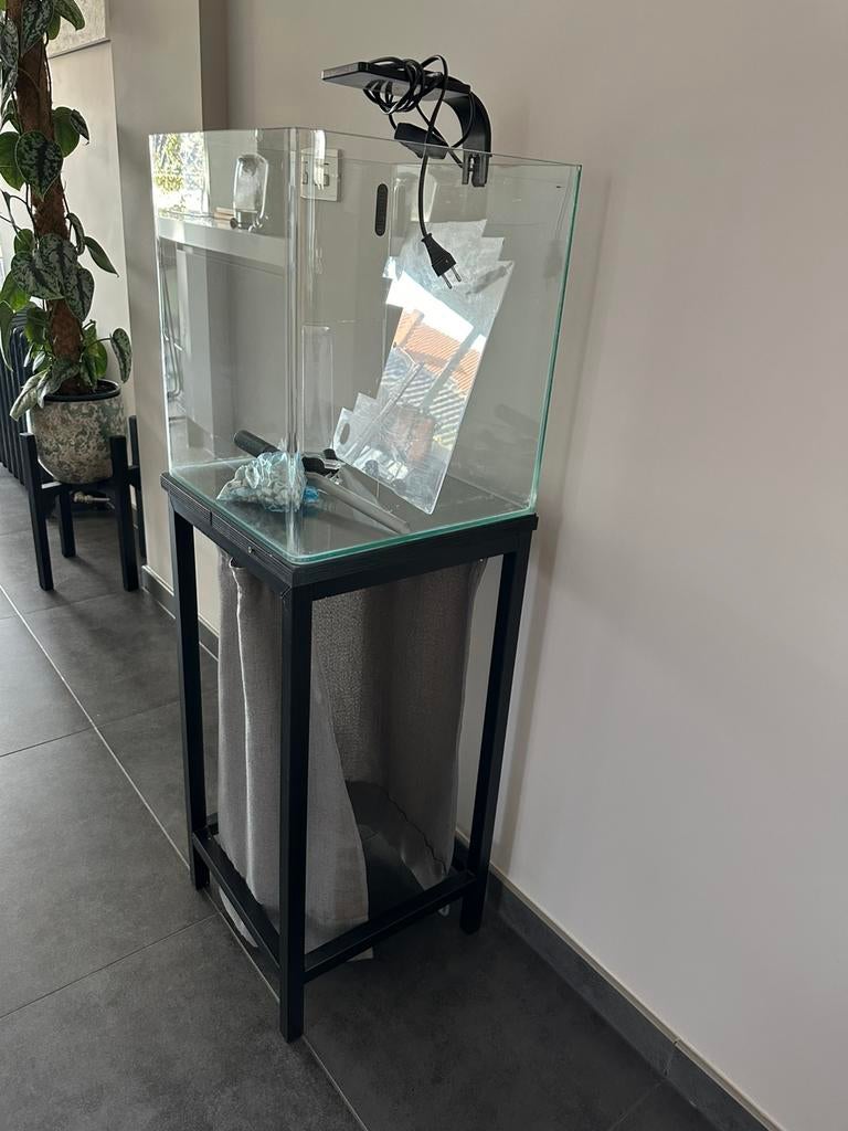 Aquarium leeg met standaard, lamp en filter, Dieren en Toebehoren, Ophalen, Gebruikt, Leeg aquarium