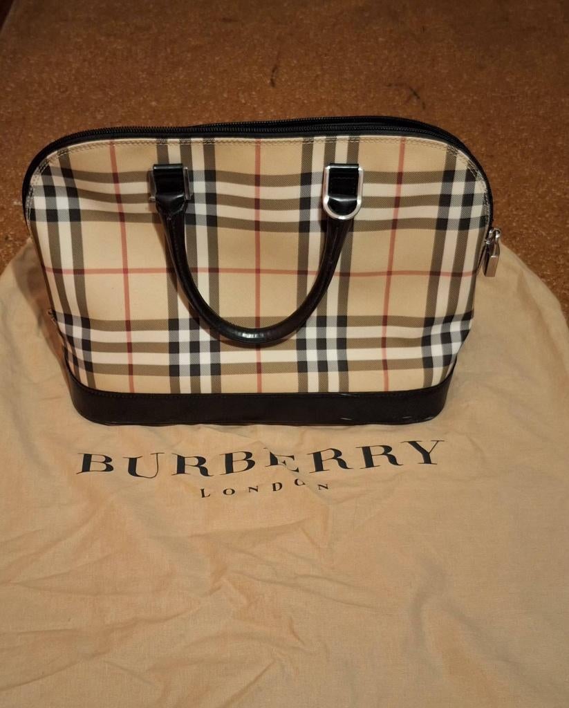 Burberry handtas, Bijoux, Sacs & Beauté, Sacs | Sacs Femme, Enlèvement, Utilisé, Beige, Sac à main