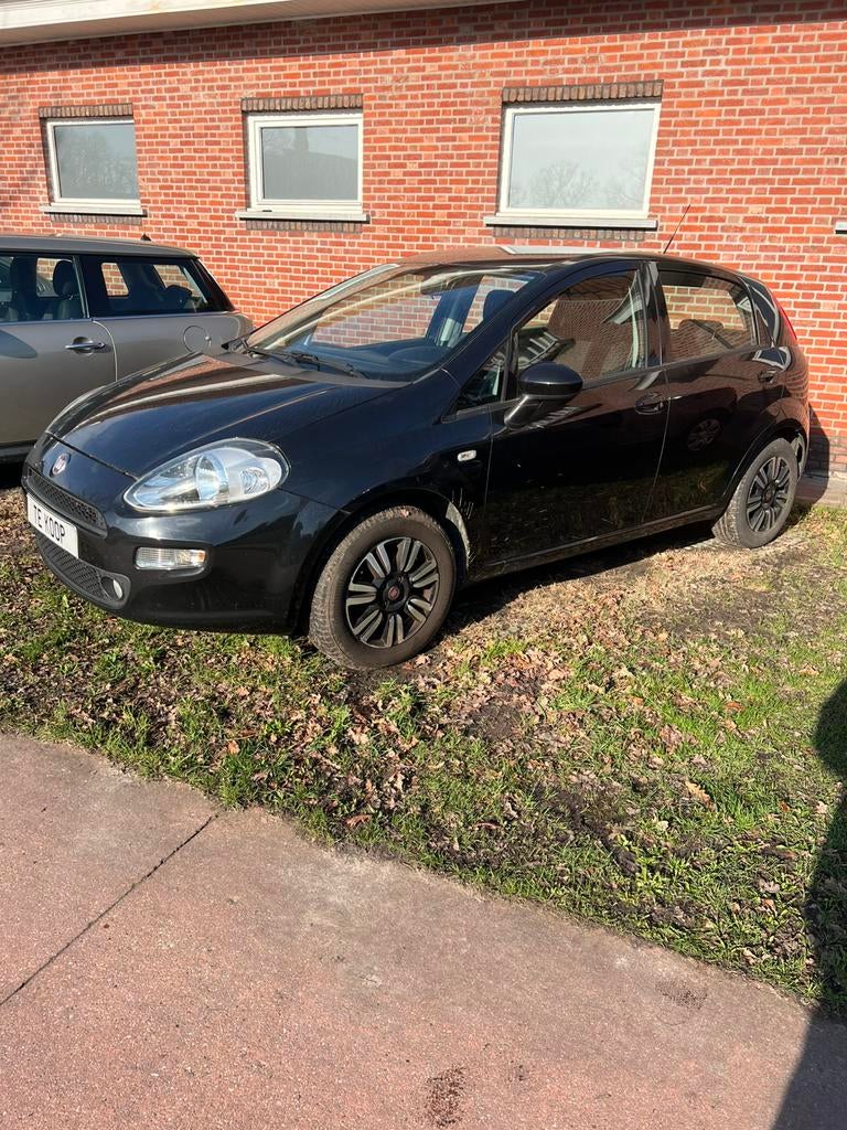 Fiat punto 1.2i benzine 2015 5deurs, Euro 5, 4 cilinders, 1249 cc, Zwart