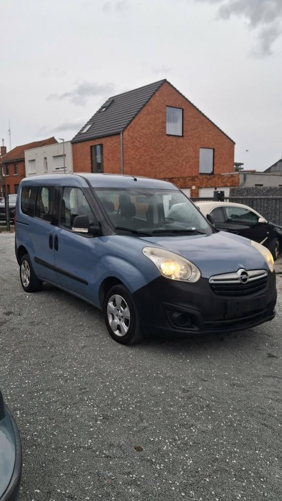 Opel combo 1.6D 2014 167.000km eco flex Export, Auto's, Opel, Euro 5, Start-stop-systeem, Zwart, Blauw