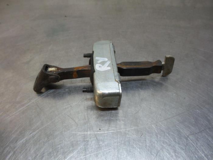 Butée 2portes droite d'un Toyota Auris (Auris 07-), Autos : Pièces & Accessoires, Carrosserie & Tôlerie, Toyota, Utilisé, 3 mois de garantie