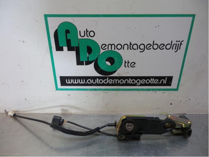Mécanique de verrouillage hayon d'un Volkswagen Passat (Pas, Autos : Pièces & Accessoires, Volkswagen, -, Utilisé, -