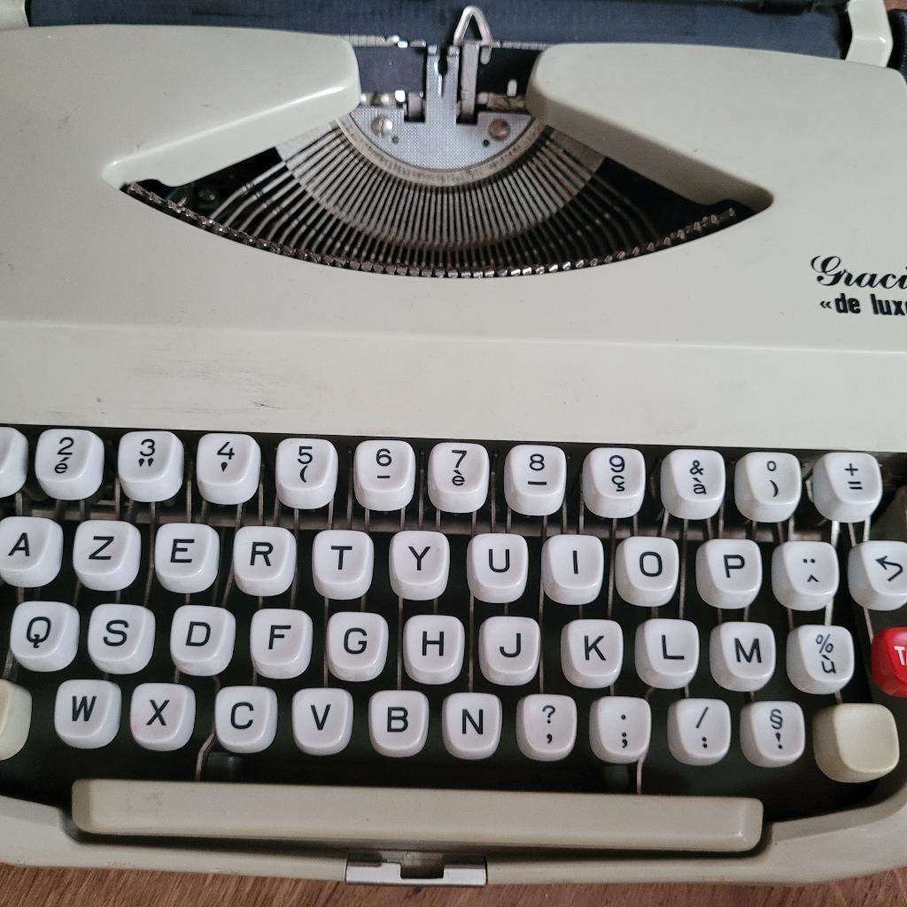 Gracia de luxe schrijfmachine, Ophalen of Verzenden, Zo goed als nieuw