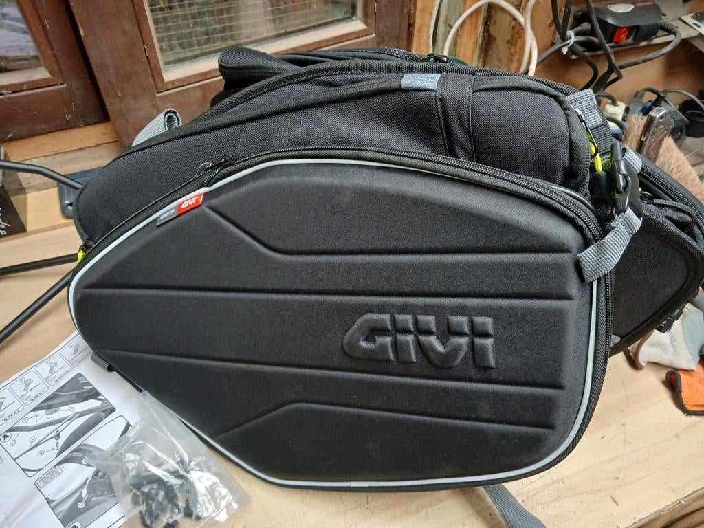 Valises, Enlèvement, Neuf